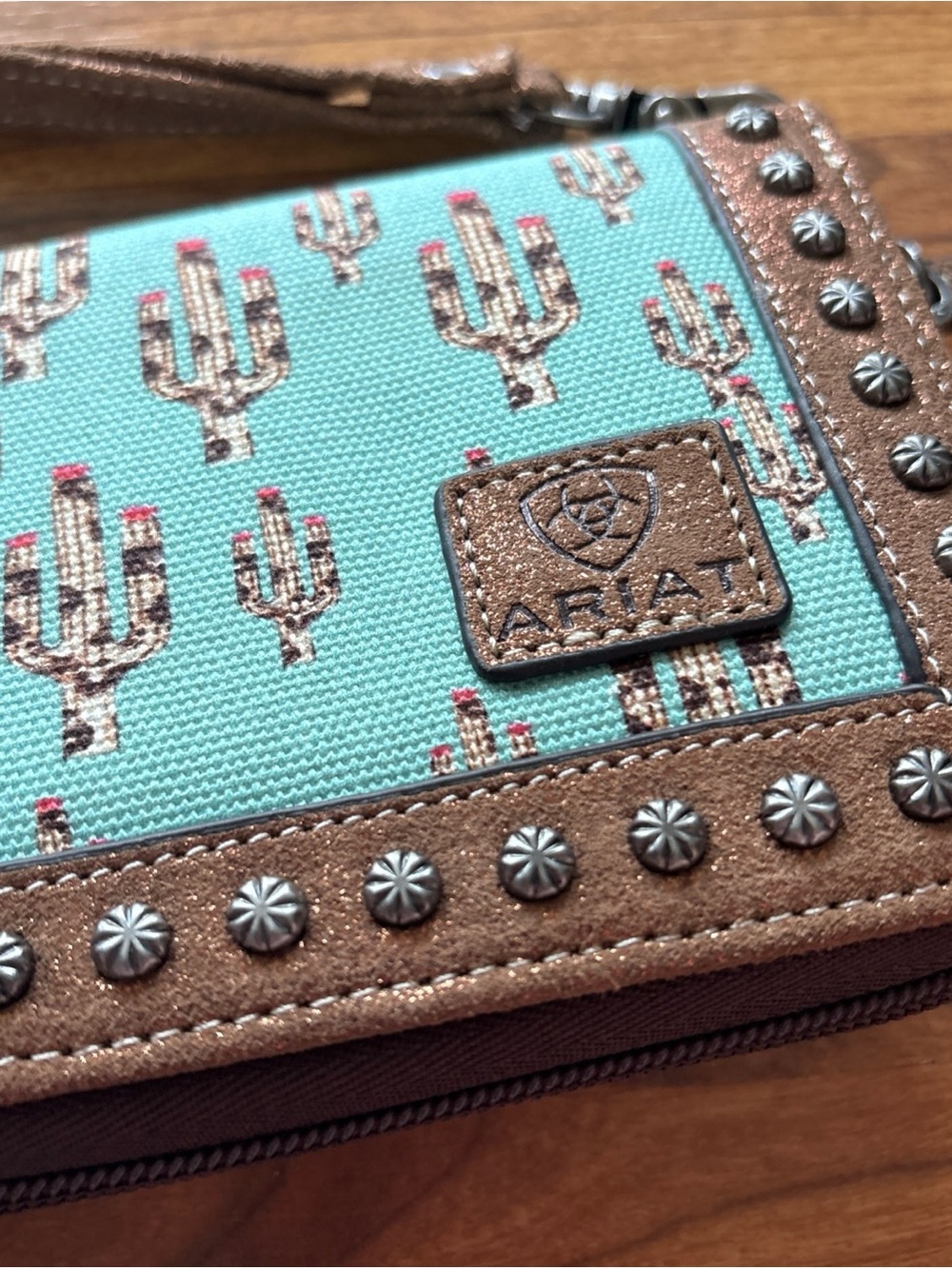 Ariat Cactus Wallet - Picture 2 of 9